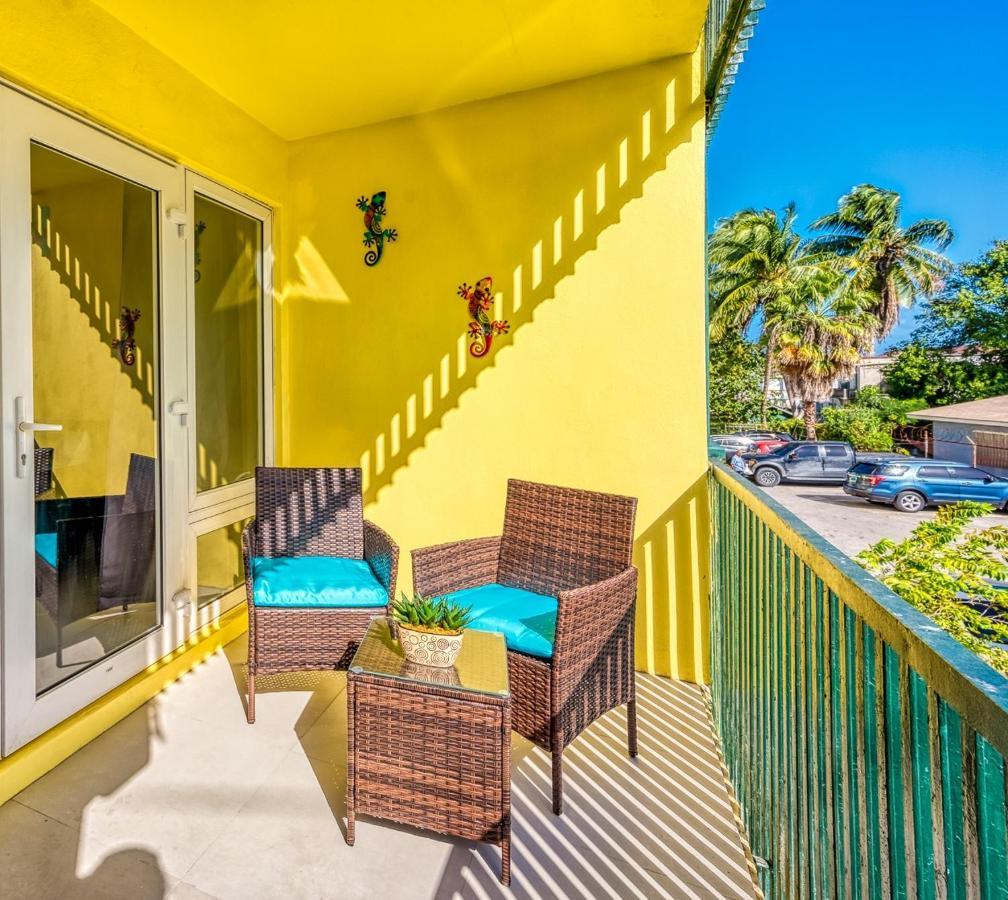 Apartment In Downtown At The Beach Nassau Bagian luar foto