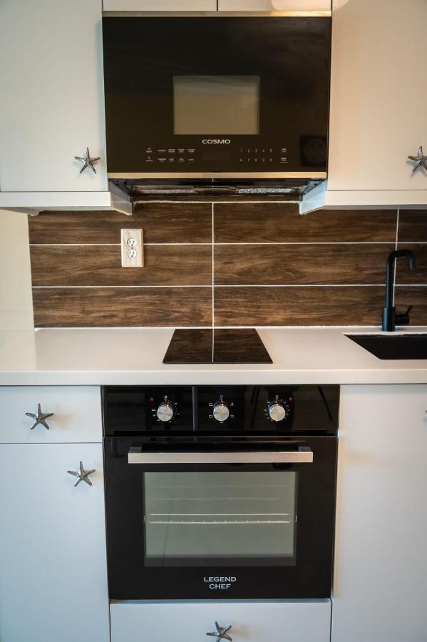 Apartment In Downtown At The Beach Nassau Bagian luar foto