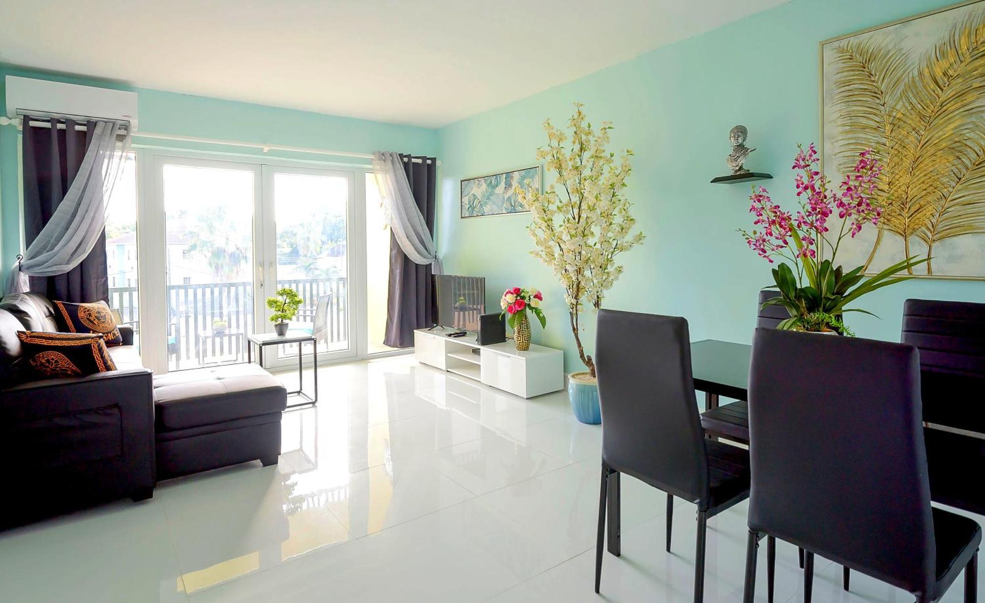 Apartment In Downtown At The Beach Nassau Bagian luar foto