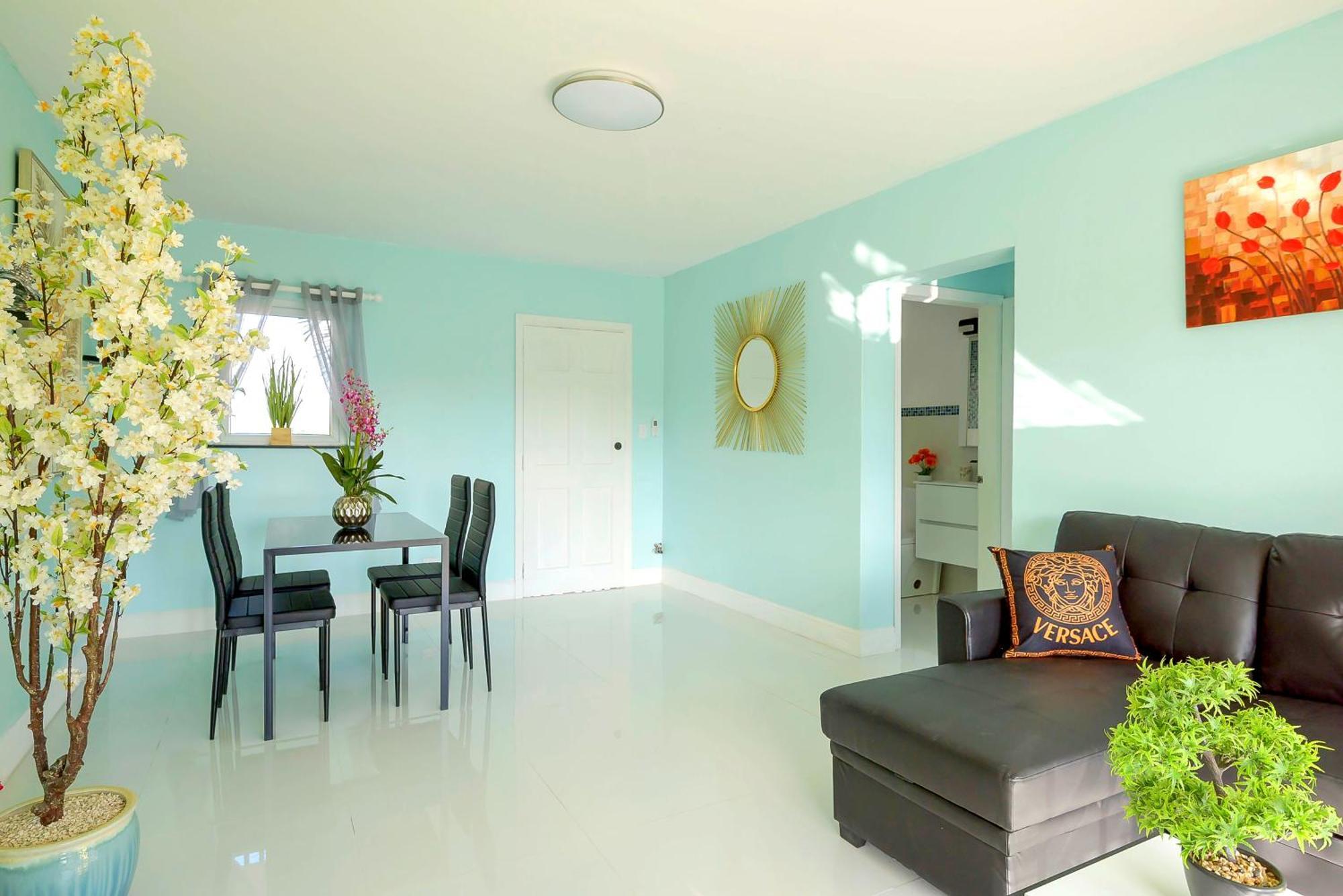 Lovely Apartment Near Beach, Downtown, 24H Security, Pool Nassau Bagian luar foto