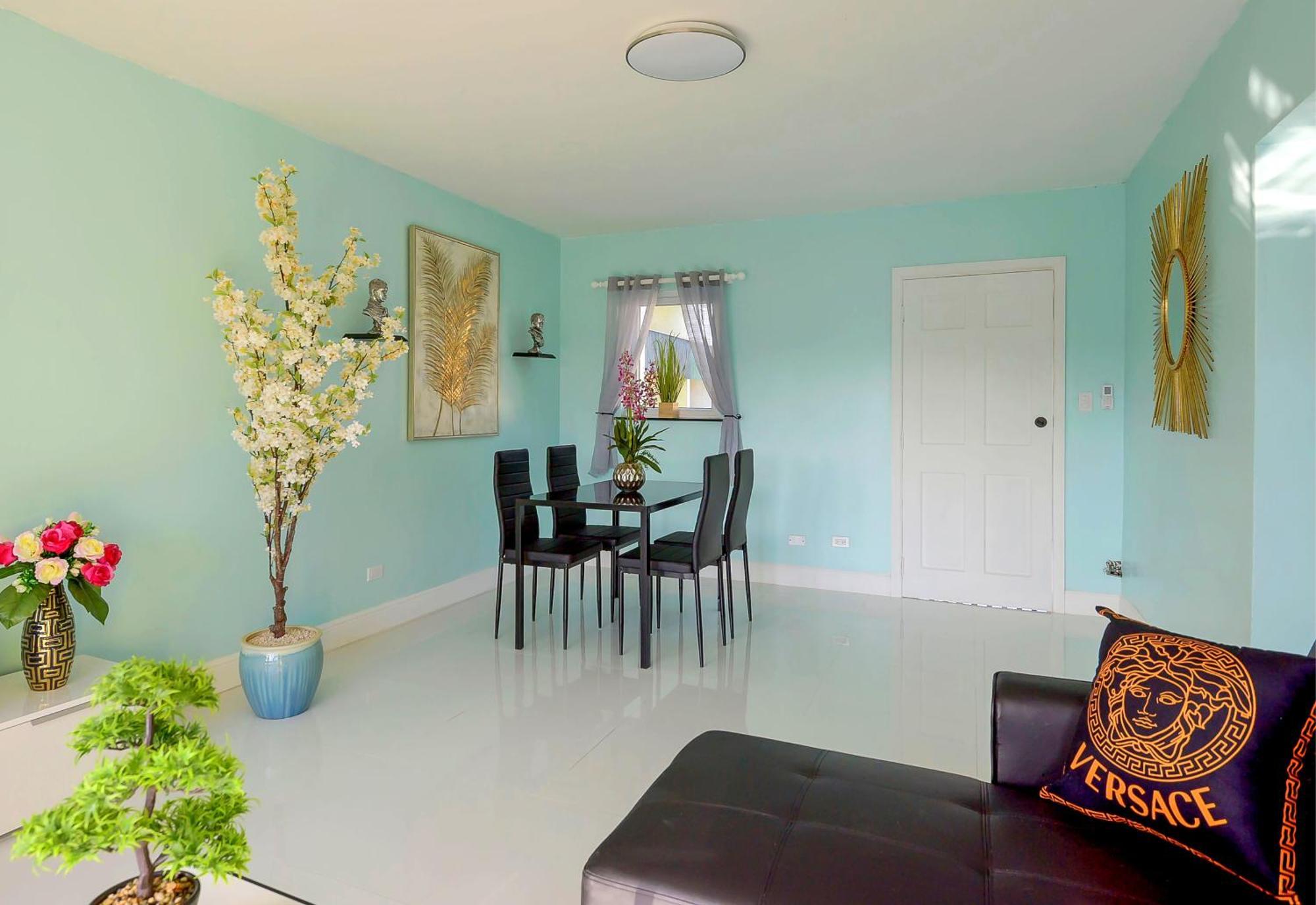 Lovely Apartment Near Beach, Downtown, 24H Security, Pool Nassau Bagian luar foto