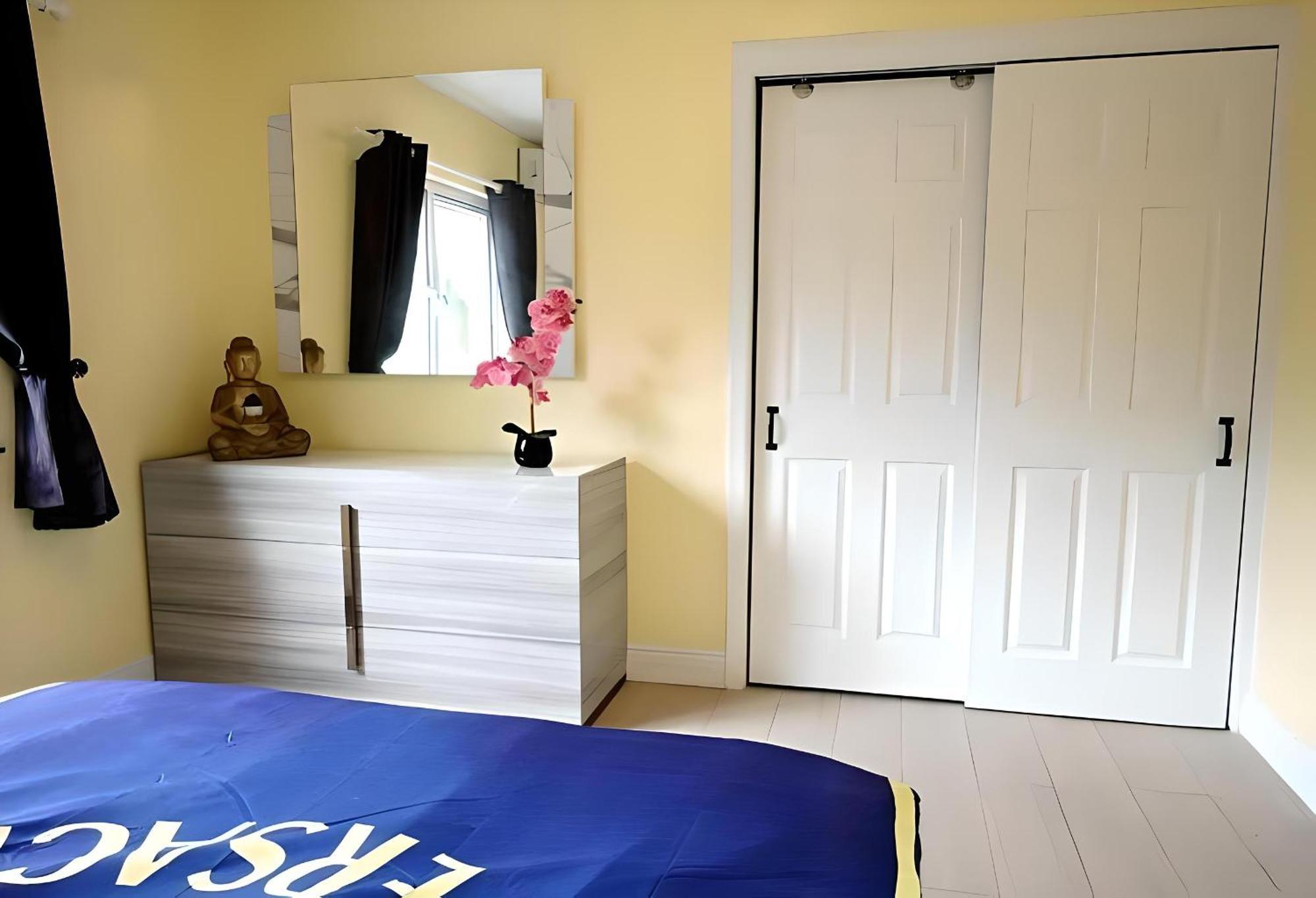Apartment In Downtown At The Beach Nassau Bagian luar foto